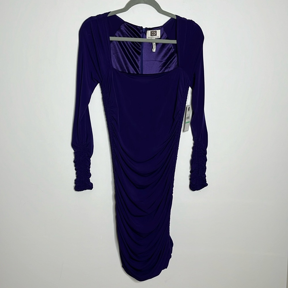 “NEW" Laundry Gathered Wrist Draped Hem Long Sleeve Dress Size 8‎